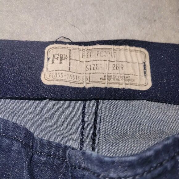 Free People We The Free Penny Pull On Stretch Flare‎ Jeans DARK Blue Wash 28 R - Picture 2 of 10